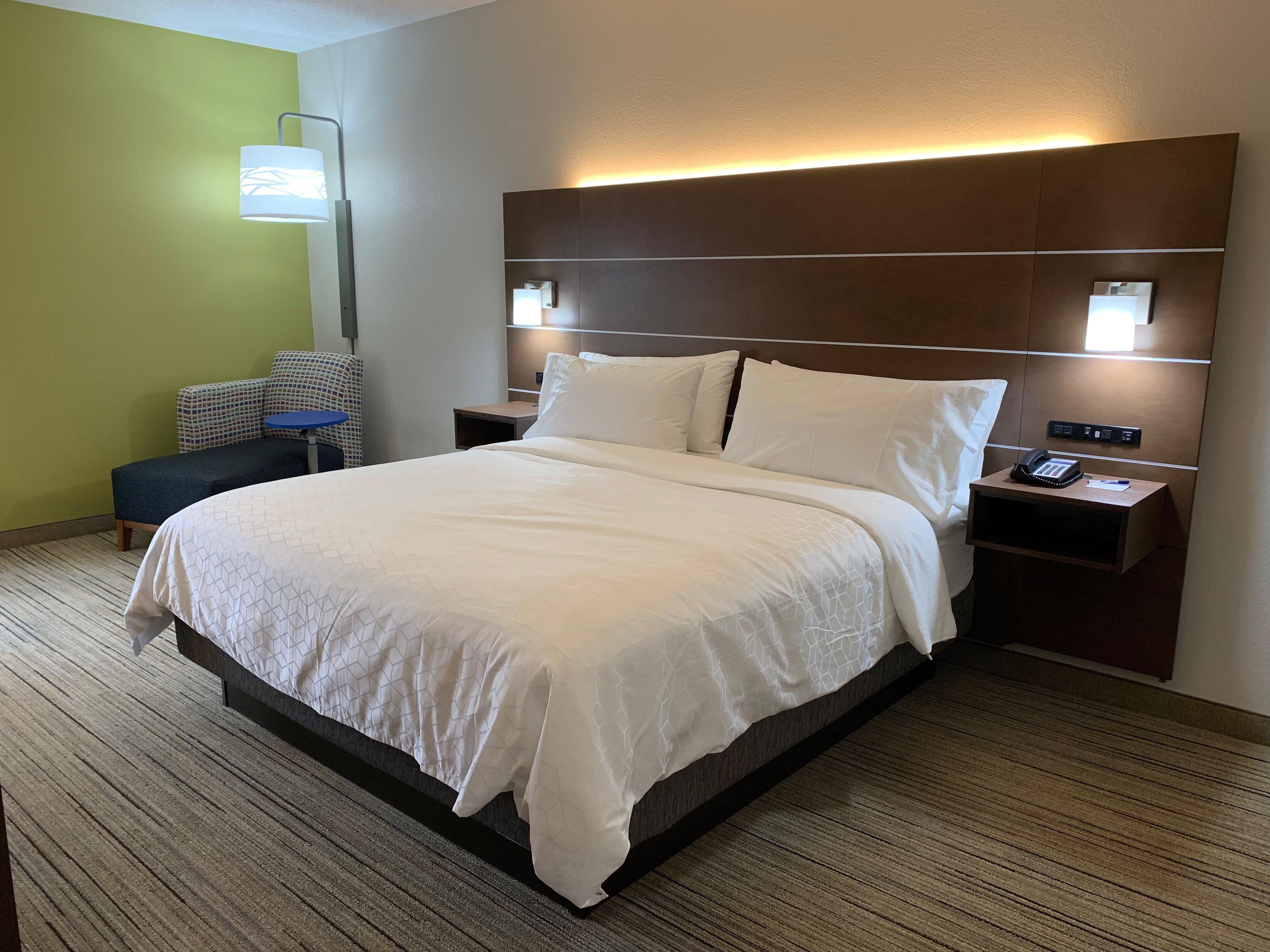 Holiday Inn Express Hillsborough-Durham Area By Ihg Dış mekan fotoğraf