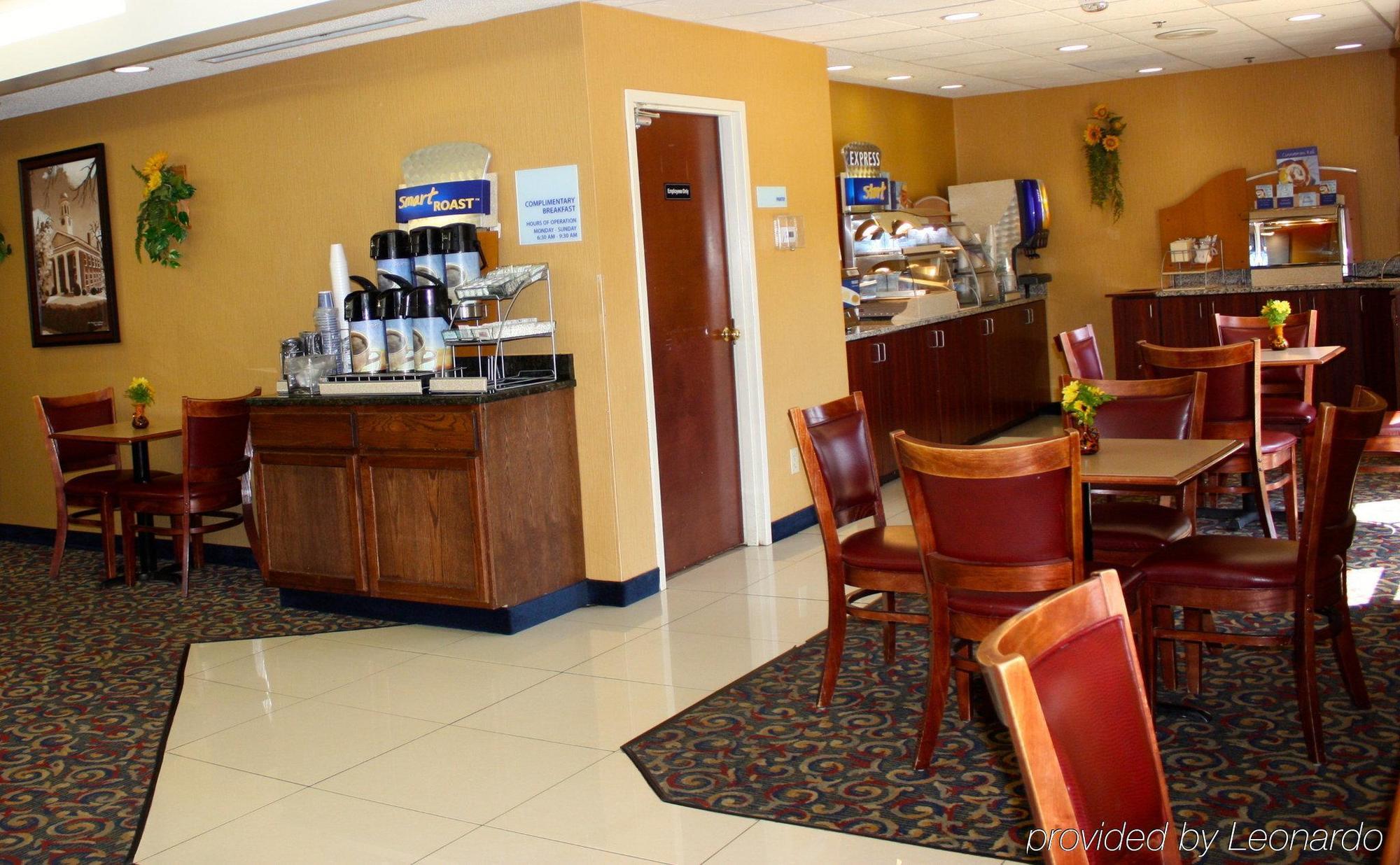 Holiday Inn Express Hillsborough-Durham Area By Ihg Dış mekan fotoğraf